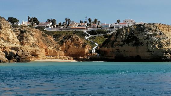 Portimão: Benagil Full Caves Tour with Meal at Allgarbe