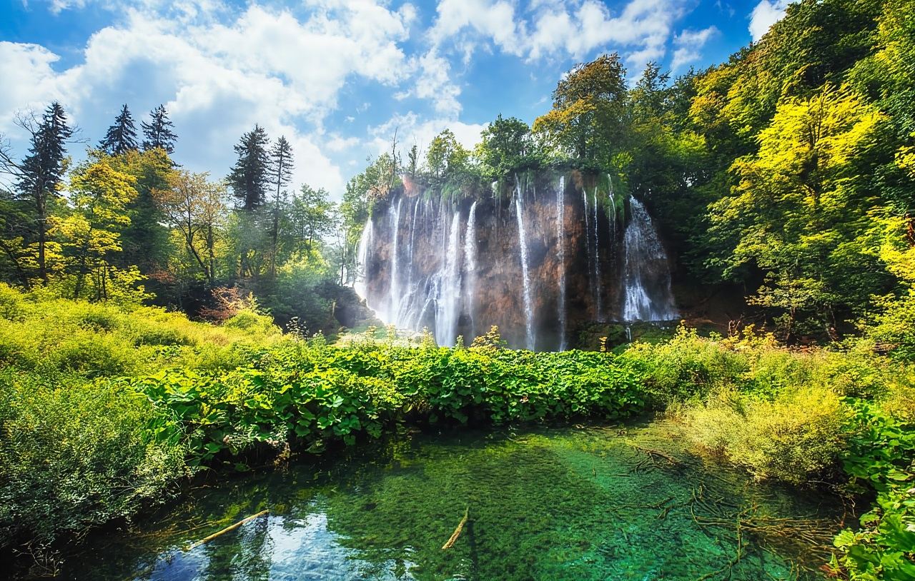 Desde Zagreb: Excursión al Parque Nacional de los Lagos de Plitvice con entradas