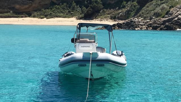 Da Santa Teresa Gallura: gita in gommone alla Corsica