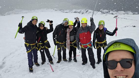 Experiencia de senderismo por el glaciar Sólheimajökull: encuentro en el lugar