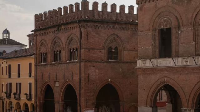 包車串聯克雷莫納大教堂+Museo del Violino+市政廣場+聖瑪麗亞聖殿