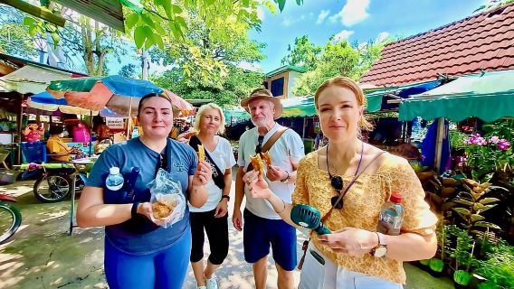 Bangkok green oasis guided bike tour with boat ride