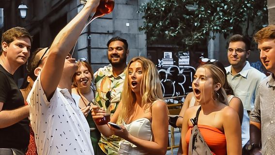 Tour a piedi delle tapas di Barcellona: cibo, vino e storia