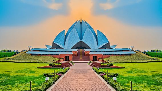 Full Day Old and New Delhi City Tour by Priavte Car