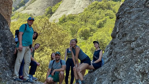 Montserrat Monastery Small Group Tour and Hiking Experience