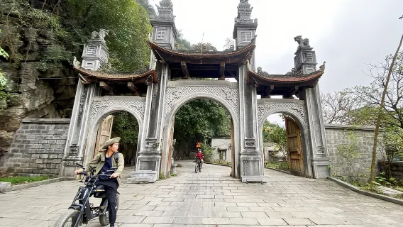 Tour xe đạp điện Ninh Bình - Những điểm nổi bật không thể bỏ qua ở Ninh Bình