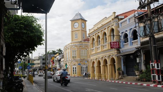 Phuket City Tour with Viewpoints, Temples & Elephant Feeding