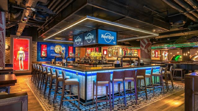 พิคคาดิลลี่เซอร์คัส: ฮาร์ดร็อคคาเฟ่ เมนูเซ็ตสำหรับอาหารกลางวันหรืออาหารเย็น