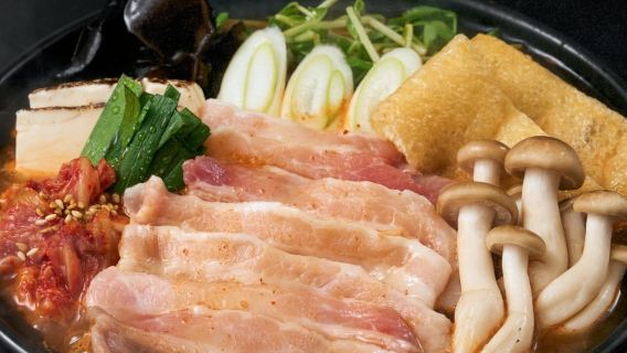 Yoronotaki Hakuba Branch - Choice of Wagyu Sukiyaki Set Meal or Kimchi Hot Pot Package Voucher