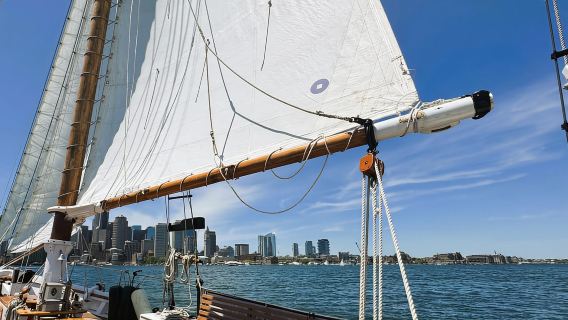 Boston: Sunday Pastry & Prosecco Sail on Boston Harbor