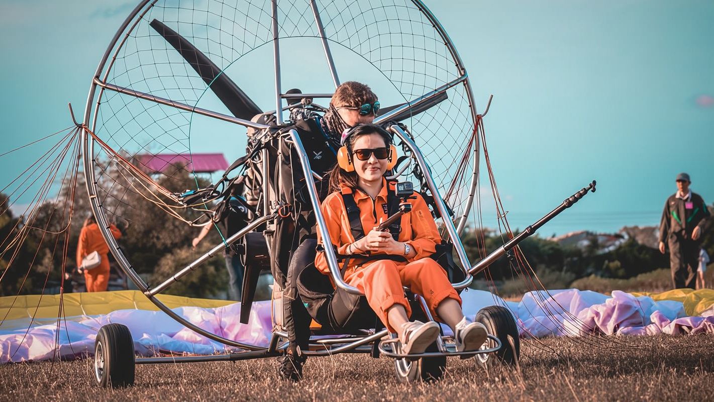 Pattaya powered paraglider/powered trike/glider flight experience [Thailand Pattaya powered Paragliding glider small plane watch sunrise and sunset Pattaya]