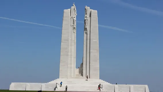 Private Round Trip Transfer to Vimy Ridge from Arras 