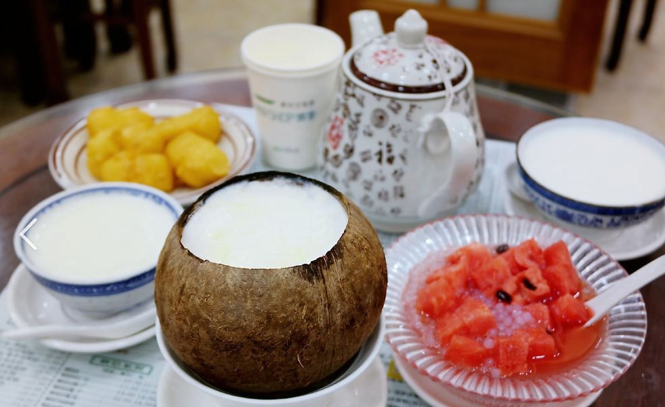 Must-Try Food Trail! Guangzhou Evening Food Tour & English Guide (All food Include)