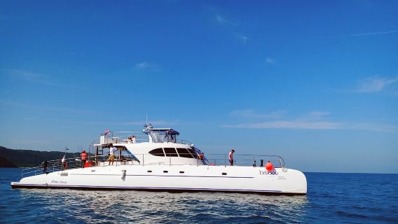 Pattaya Catamaran Yacht 3 islands One-Day Tour | Snorkeling & Fishing | Pattaya Hotel Transfer | Koh Phai Island & Koh Rin Island & Koh Ped Island