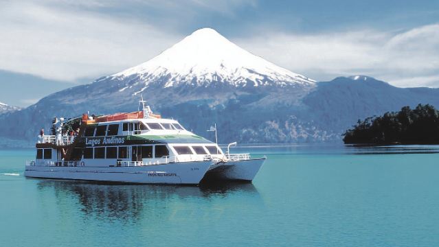 Puerto Varas: Full Day - Peulla navigation