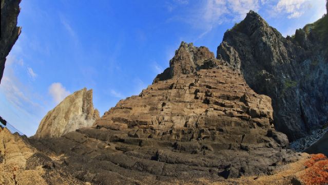 日本登別溫泉鎮-登別地獄谷-大湯沼-蓬萊門【北海道中文專車】
