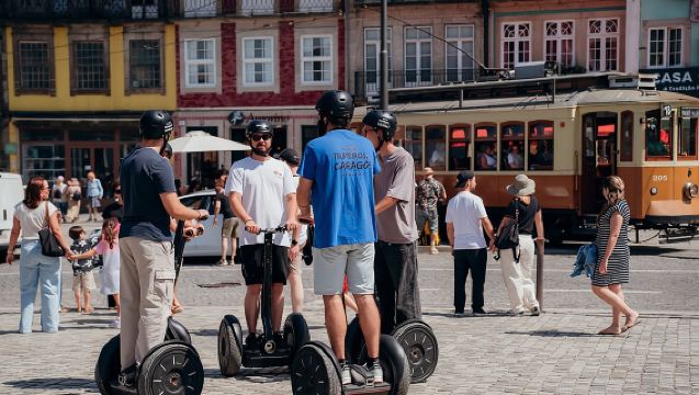 Porto : Visite guidée de 2 heures en Segway des incontournables de la ville
