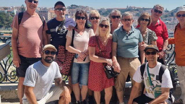 Explora Lisboa a bordo de nuestro divertido tuk tuk