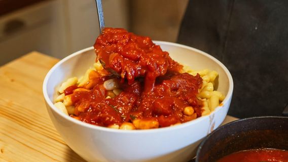 Matera: Clase de cocina de pasta al estilo tradicional campesino en la bodega Sassi