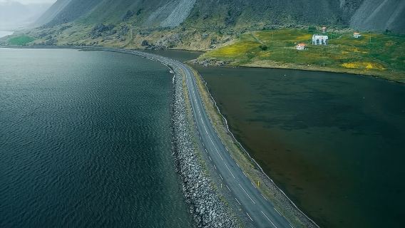 冰島雷克雅未克來回市區網紅景點+藍湖-可追極光包車-精選