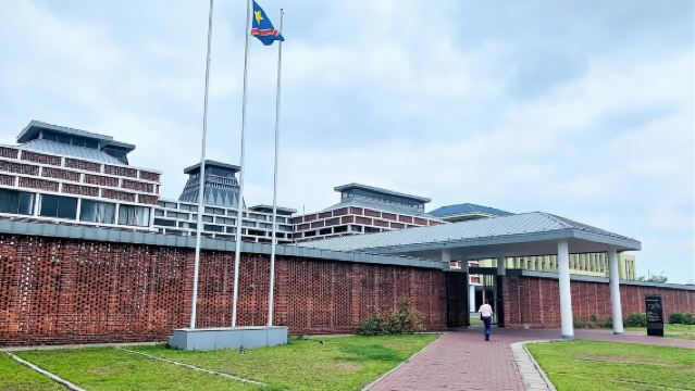 剛果（金）金沙薩專業翻譯|旅遊地陪導遊|商務陪同拜訪|展會翻譯|自由行地接|行程規劃定制