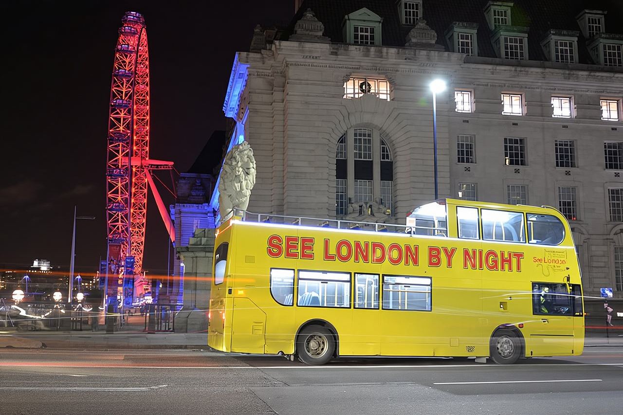 London by Night Sightseeing Tour - Open Top Bus