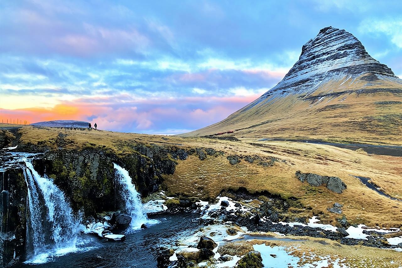 Tour per piccoli gruppi di Snaefellsnes, Monte Kirkjufell e Black Sand Beach