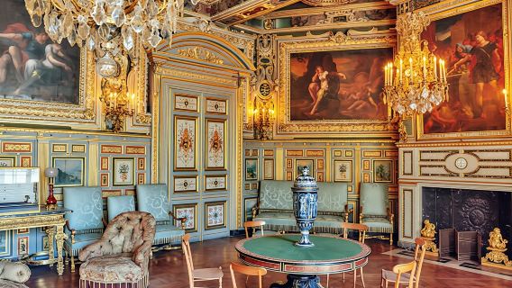 Fontainebleau and Vaux-Le-Vicomte Castle small-group day trip from Paris