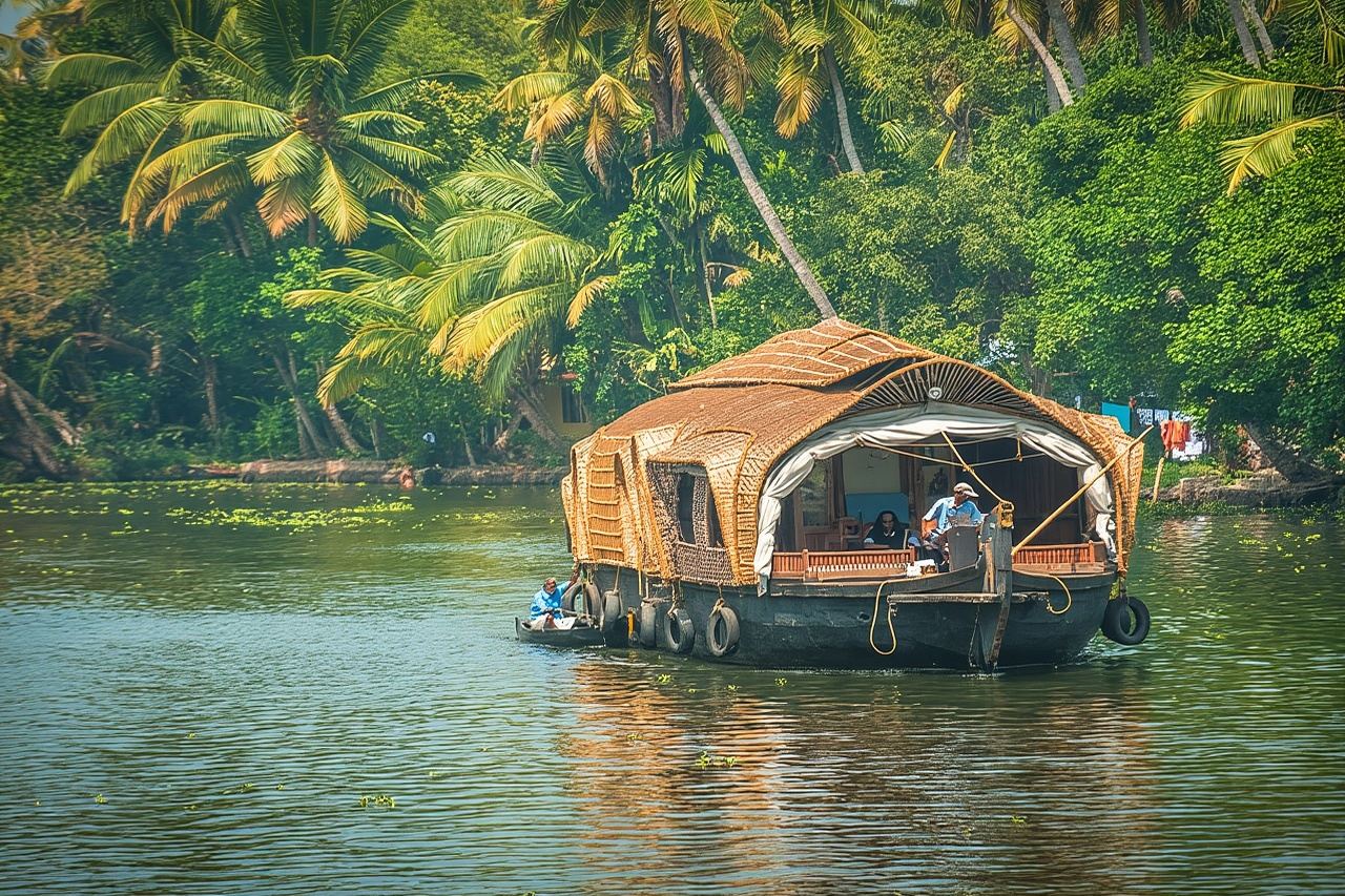 Croisière privée d'une nuit en péniche à Alleppey au départ de Kochi