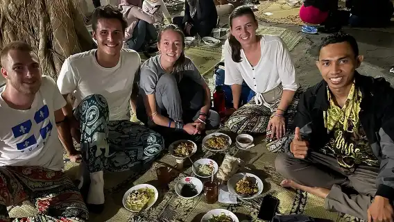 Yogyakarta: Borobudur Top Access & Prambanan Temple Private Tour