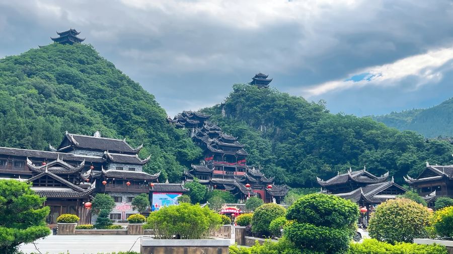 重慶龔灘古鎮+烏江畫廊+九黎城一日遊【主城免費接+船遊烏江】