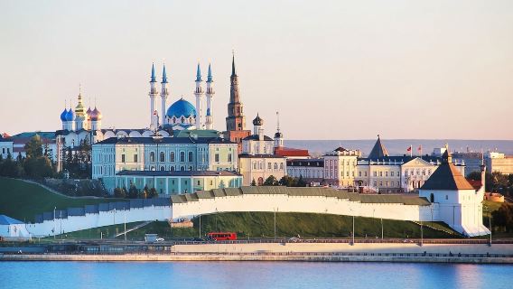 Kazan Kremlin + Kazan circus day tour