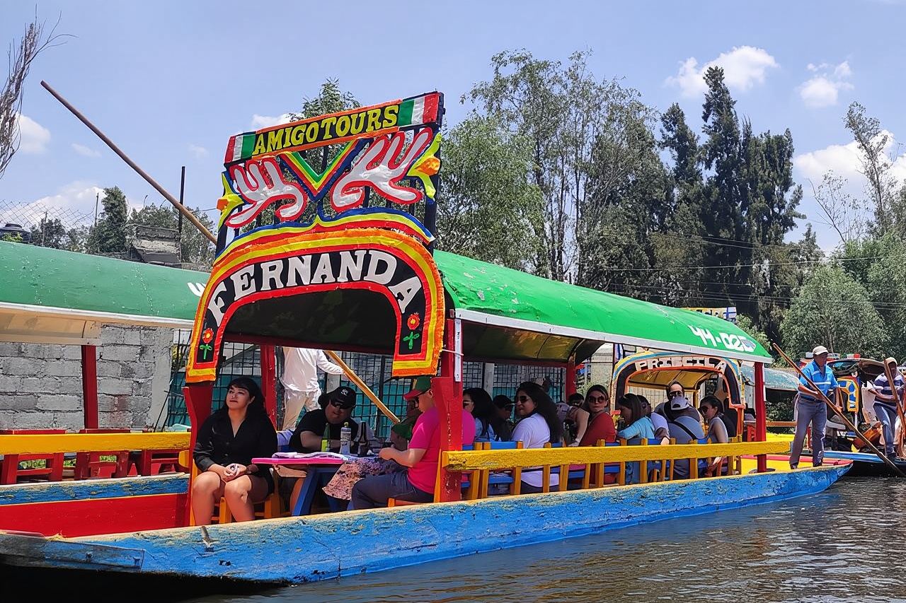 Xochimilco, Coyoacan and Frida Kahlo with Optional Lunch