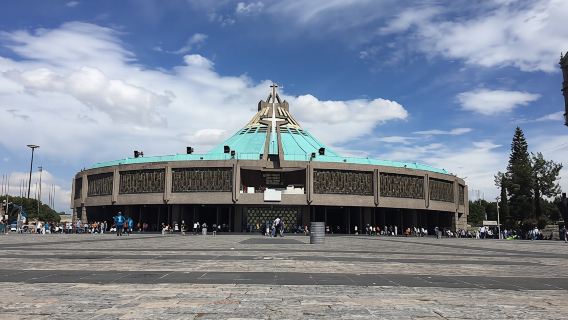 Teotihuacan pyramids and Basilica of Our Lady of Guadalupe guided tour