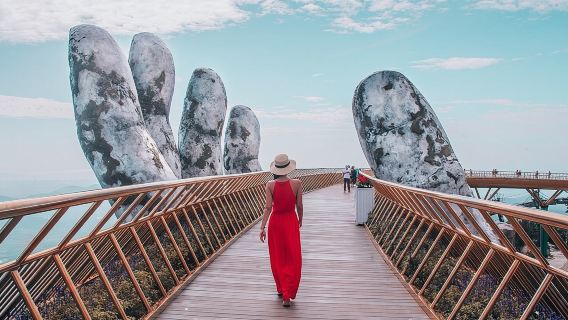 Da Nang- Transfer pulang pergi ke Ba Na Hills & Golden Bridge