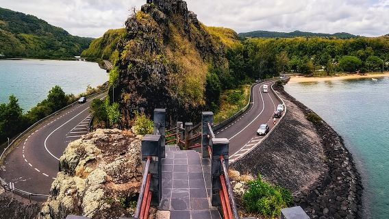 Wilder Süden mit Wasserfällen und seltenen, exotischen Aussichtspunkten inklusive Mittagessen