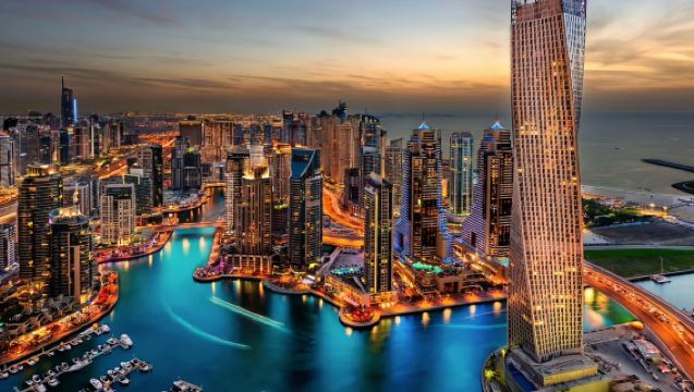 杜拜哈利法塔＋棕櫚島【中文專車一日包車遊＋飯店接駁】