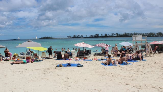 Rum Reggae and Rhythms Tour: Dancing and Cocktails