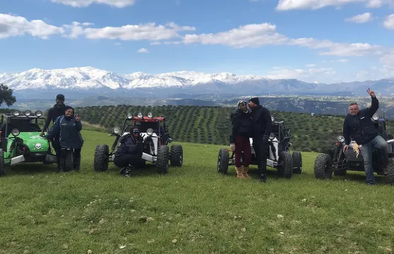 克里特島（伊拉克利翁）5小時狩獵之旅，含四輪摩托車、吉普車、覬光車及午餐