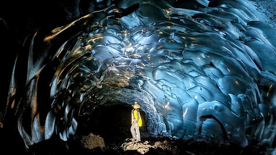 Jökulsárlón: tour della grotta di ghiaccio blu e passeggiata sul ghiacciaio