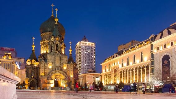 Winter Love Song: Harbin Classic 1-Day Walking Tour | Harbin + Central Street + Saint Sophia Cathedral + Baroque Style Street Pure Play 1-Day Tour