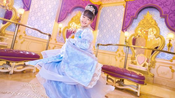 Paquete de Princesas Disney del Salón de Transformación Mágica en el Castillo de los Cuentos Encantados del Parque Disneyland Shanghái