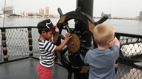 Canal Pirate Ship Sightseeing Cruise with Transfer and Optional Unlimited Pizza Meal Day Tours 2