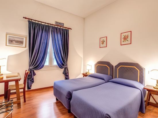 Hotel S.Giorgio & Olimpic Room Type - Quadruple Room Hotel S.Giorgio & Olimpic Room Type - Quadruple Room
