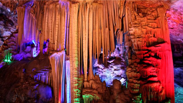 柞水溶洞一日遊【秦嶺亞洲第一觀光隧道 逛鳳凰古鎮】