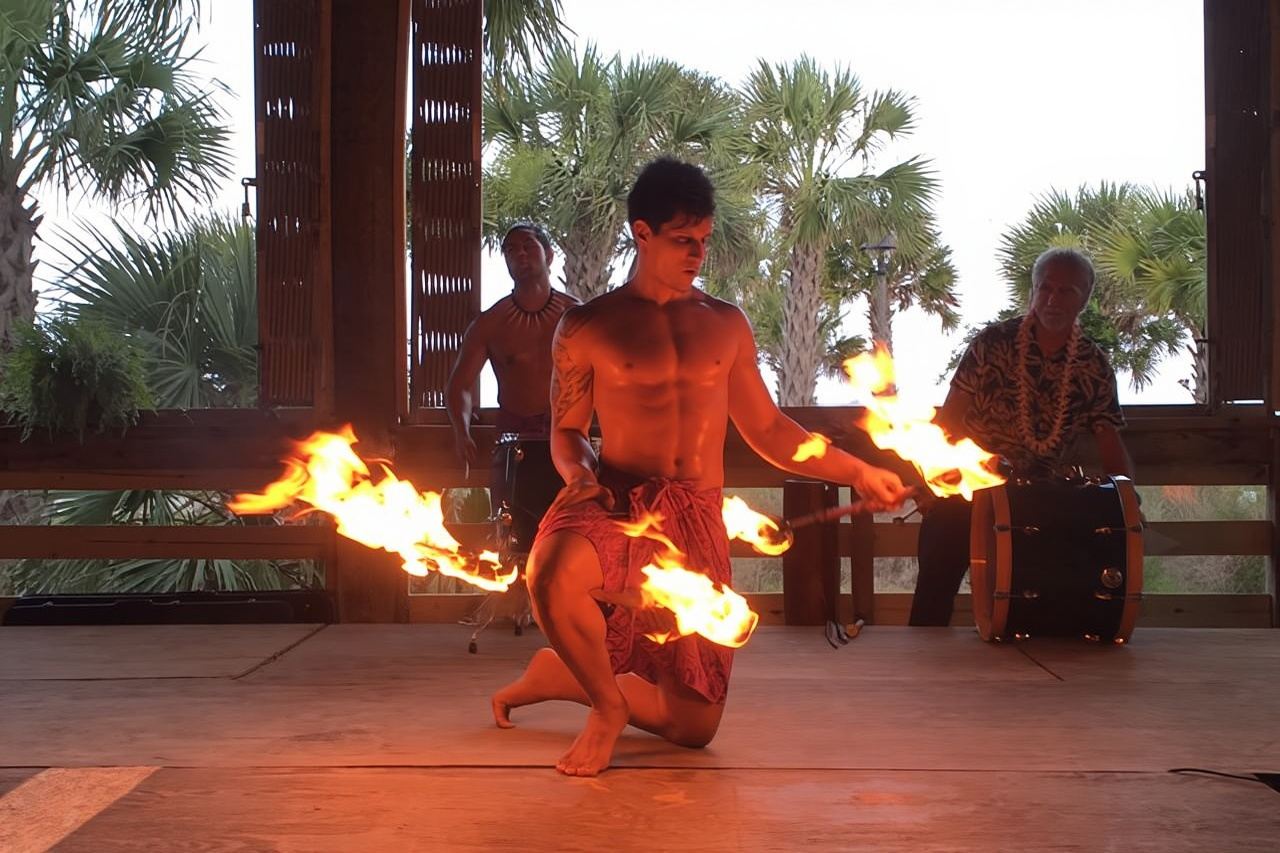 Ticket für eine polynesische Feuer-Luau- und Dinner-Show in Myrtle Beach