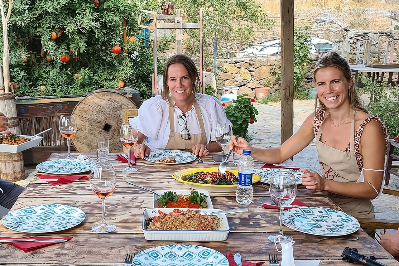 Visita al mercado de agricultores y clase de cocina turca
