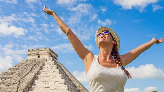 Chichen Itza Deluxe Valladolid dan 2 Cenotes