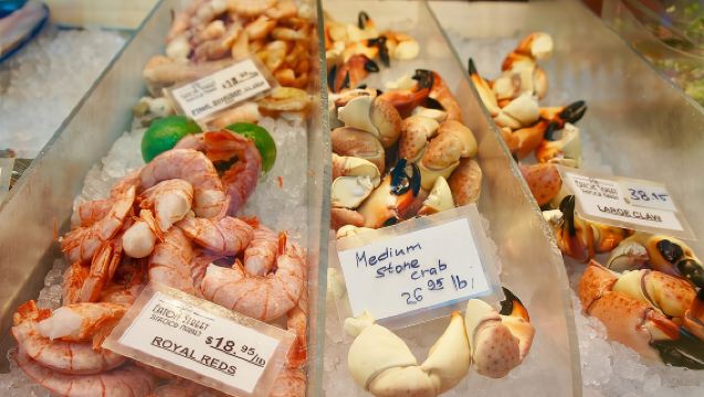 ทัวร์เดินชิมอาหารและเดินชมท่าเรือประวัติศาสตร์คีย์เวสต์