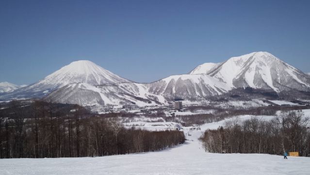 日本北海道洞爺湖-洞爺湖溫泉-昭和新山【北海道中文專車】